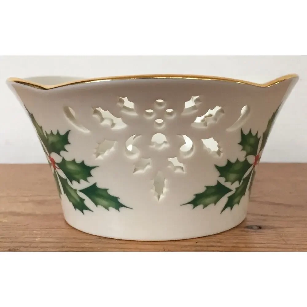 Vtg Lenox Dimension Collection Holiday Cream Gold Rimmed Holly Christmas Vase